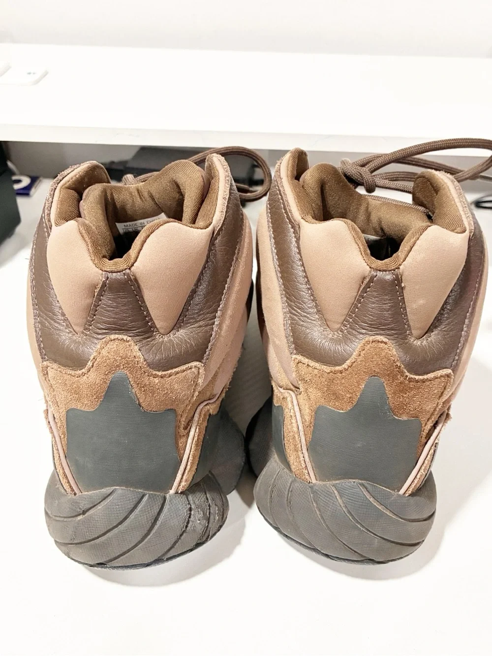 Yeezy 500 High Brown Suede Leather Mid Top Sneaker Boots Size 9.5